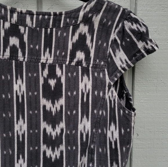 Vintage Aztec Cover-Up 🖤 - Picture 3 of 5